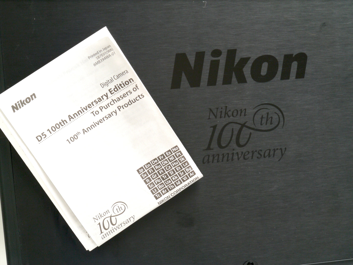 Nikon D 5 "100th Anniversary Edition "Titanfarben – neuwertig / sehr gut