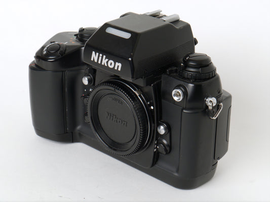 Nikon F4 mit Multi-Control Back MF-23 – guter Zustand