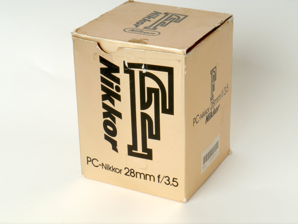 Nikon PC-Nikkor 3,5/28mm Shift-Objektiv – Neuwertig