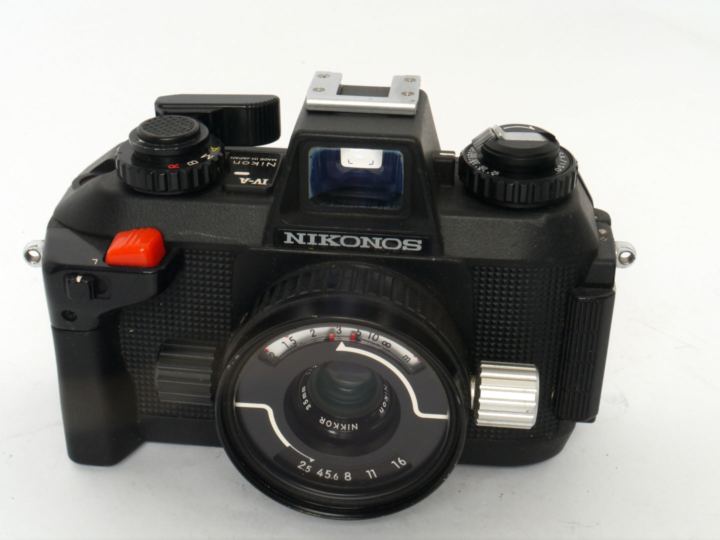 Nikon Nikonos IV Gehäuse mit UW Nikkor 2,5/35 mm – sehr guter Zustand