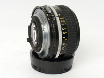 Nikon MF 1,8/50 mm AiS – sehr guter Zustand