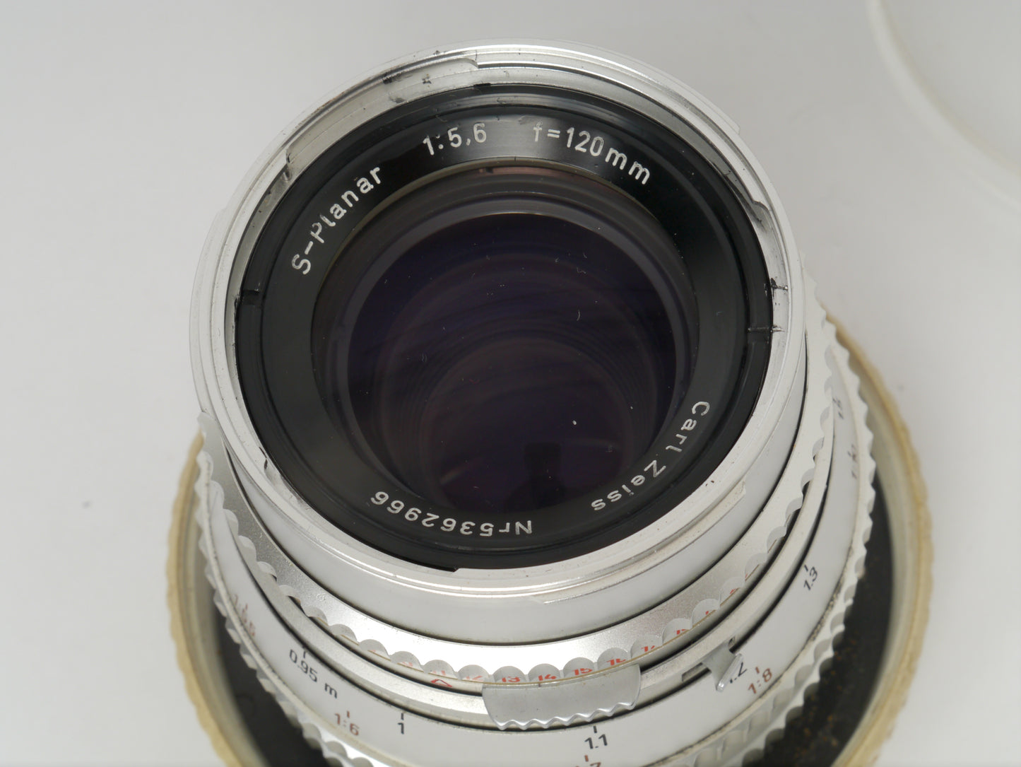 Hasselblad 501C Gehäuse mit Zeiss S-Planar 5,6/120 mm, A12 Magazin und NC2 Prisma – sehr guter Zustand