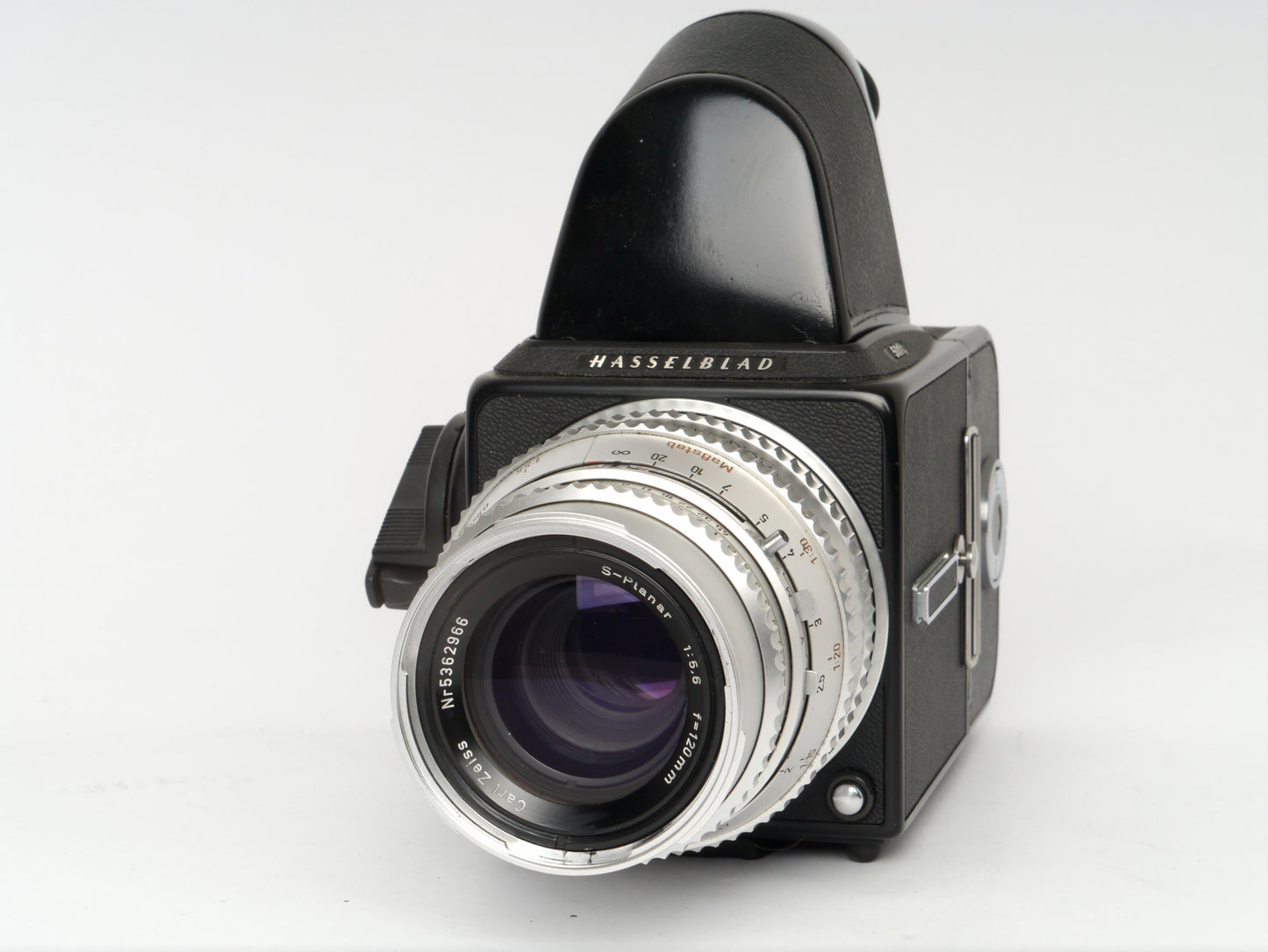 Hasselblad 501C Gehäuse mit Zeiss S-Planar 5,6/120 mm, A12 Magazin und NC2 Prisma – sehr guter Zustand