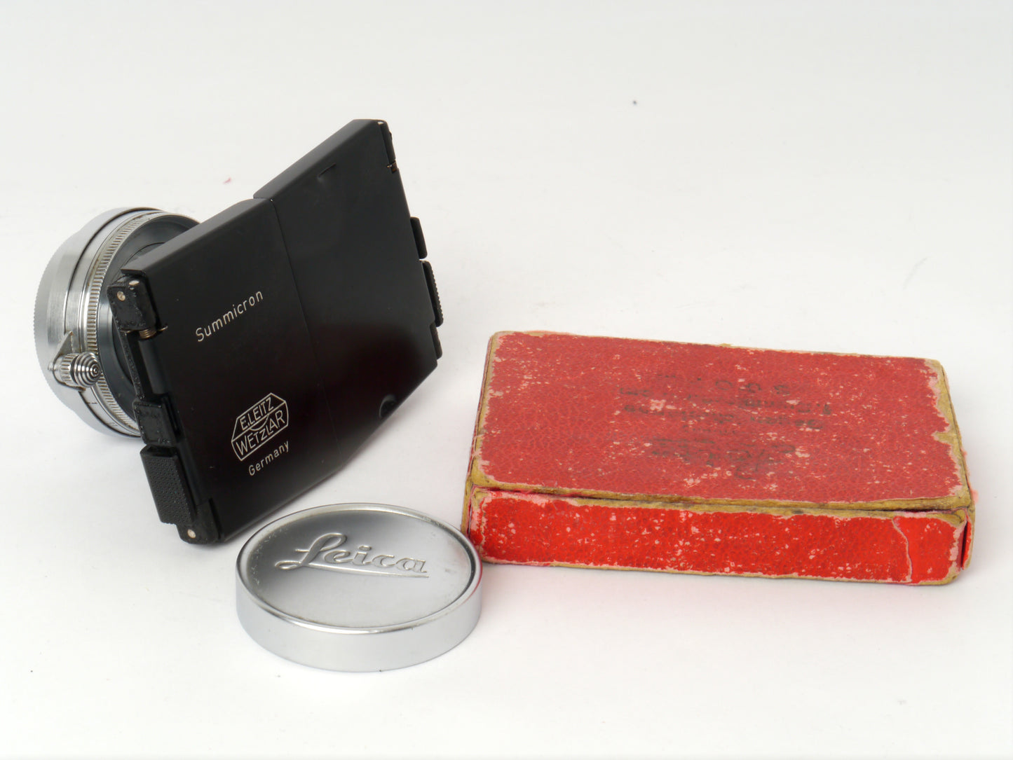 Leica Summicron M39 2/50 mm Art. SOOIC „Radioactive Thorium Glass“ – guter Zustand, mit orginal Leica Sonnenblende