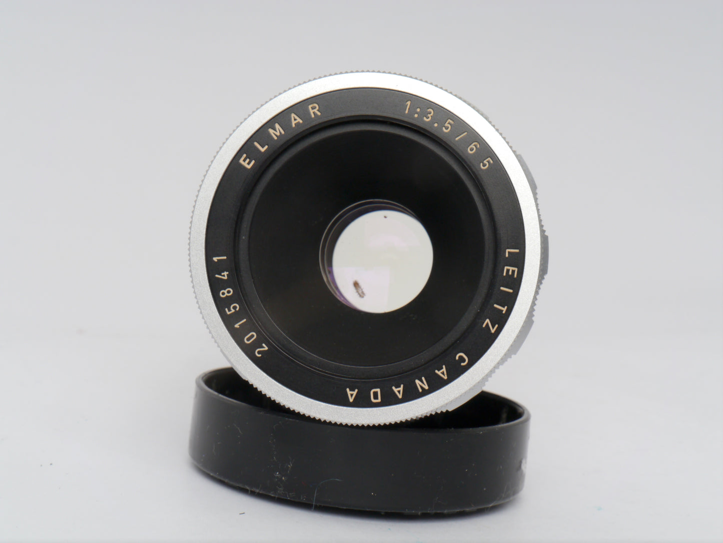 Leica Elmar 3,5/65 mm chrom mit Einstellschnecke Art. 16464 und Visoflex II mit 90° Lupe Art. OTVXO / 16461 – sehr guter Zustand