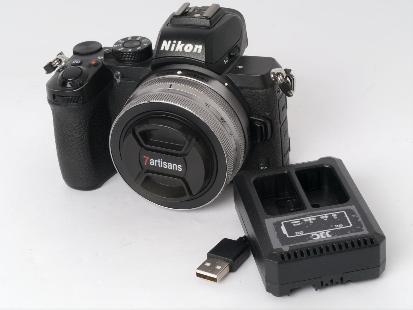 Nikon Z 50 Gehäuse mit Nikkor Z DX 3,5–6,3/16–50 mm VR – guter Zustand