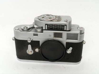 Leica M2 Gehäuse chrom 2. Ausführung “lever rewind” mit Leicameter MC – guter Zustand