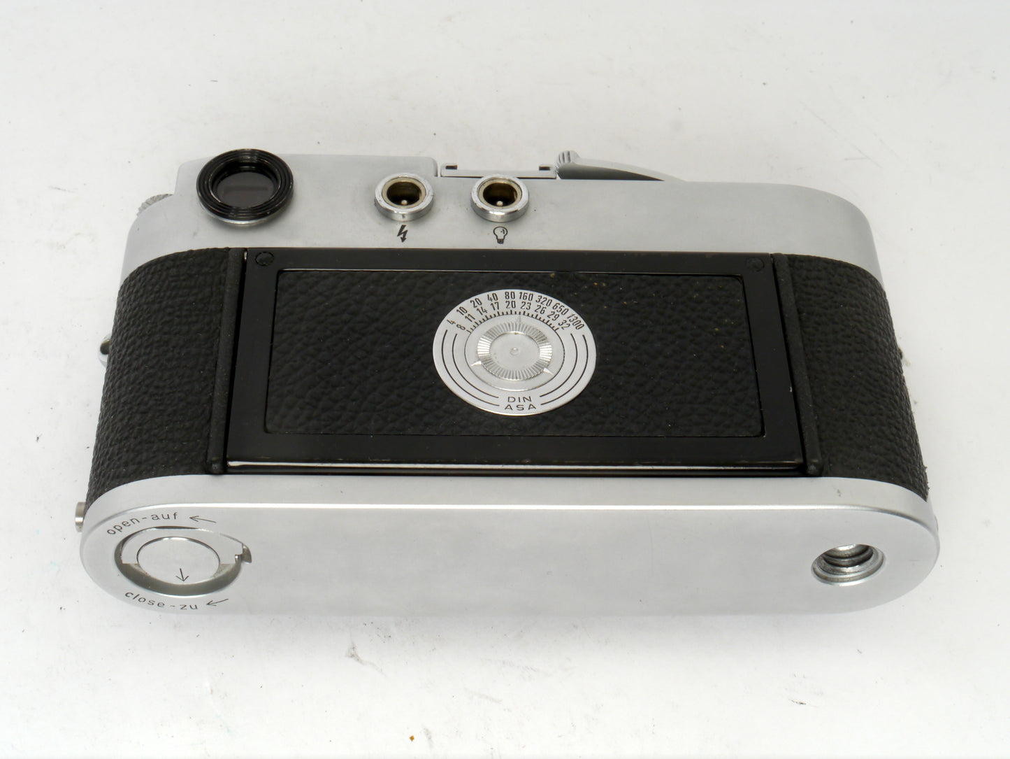 Leica M2 Gehäuse chrom 2. Ausführung “lever rewind” mit Leicameter MC – guter Zustand
