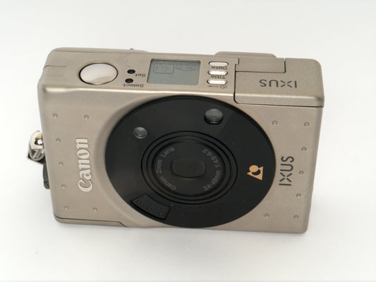 Canon Ixus APS-C Kamera – sehr guter Zustand