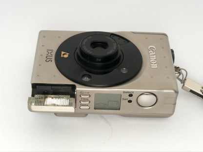 Canon Ixus APS-C Kamera – sehr guter Zustand