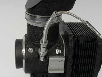 Leica Visoflex I Spiegelkasten Art. PLOOT mit 45° 4× Lupe Art. PEGOO, original Doppeldrahtauslöser– sehr guter Zustand