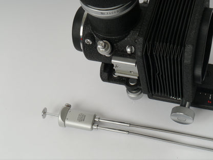 Leica Visoflex I Spiegelkasten Art. PLOOT mit 45° 4× Lupe Art. PEGOO, original Doppeldrahtauslöser– sehr guter Zustand
