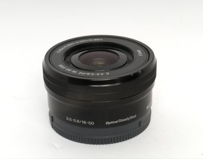 Sony E 3,5-5,6/ 16-50mm OSS schwarz Objektiv – guter Zustand