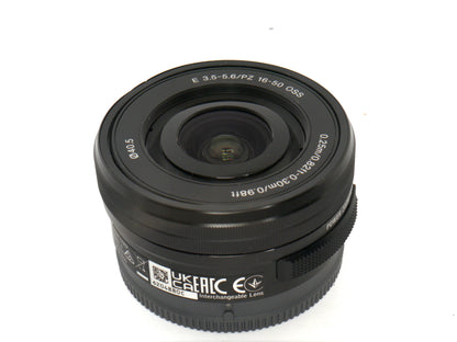 Sony E 3,5-5,6/ 16-50mm OSS schwarz Objektiv – guter Zustand