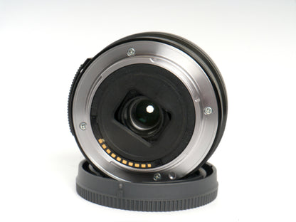 Sony E 3,5-5,6/ 16-50mm OSS schwarz Objektiv – guter Zustand