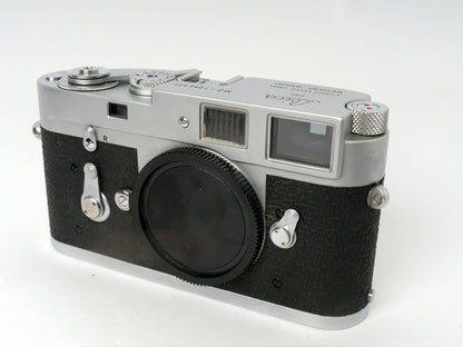 Leica M2 Gehäuse chrom 2. Ausführung “lever rewind” mit Leicameter MC – guter Zustand