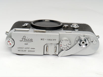 Leica M2 Gehäuse chrom 2. Ausführung “lever rewind” mit Leicameter MC – guter Zustand