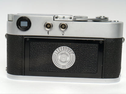 Leica M2 Gehäuse chrom 2. Ausführung “lever rewind” mit Leicameter MC – guter Zustand