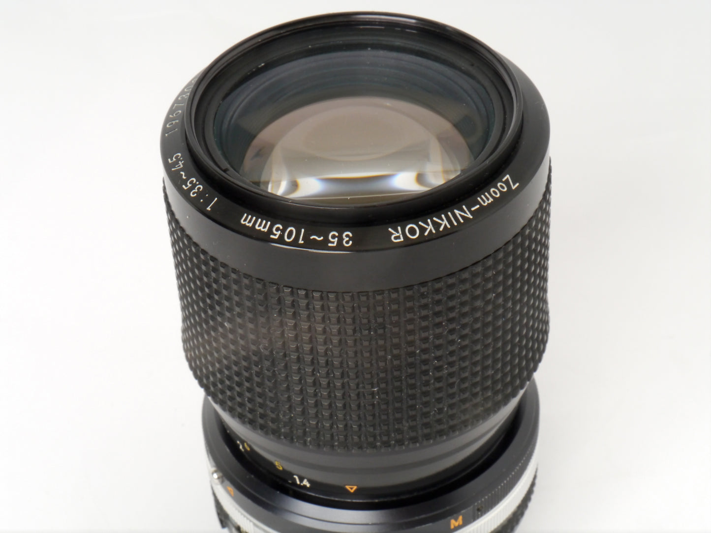 Nikon MF 3,5/ 35-105mm AIS – guter Zustand