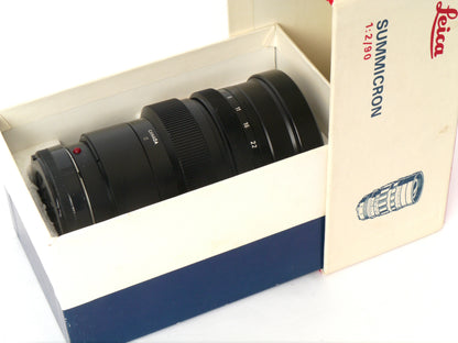 Leica Summicron M 2/90mm schwarz Art. 11123, 2. Version mit * – guter Zustand