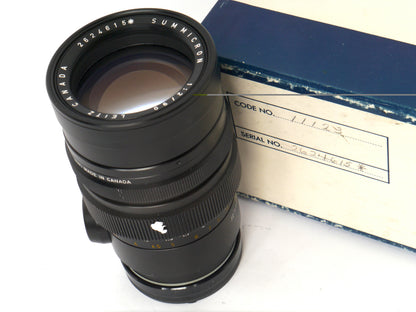Leica Summicron M 2/90mm schwarz Art. 11123, 2. Version mit * – guter Zustand