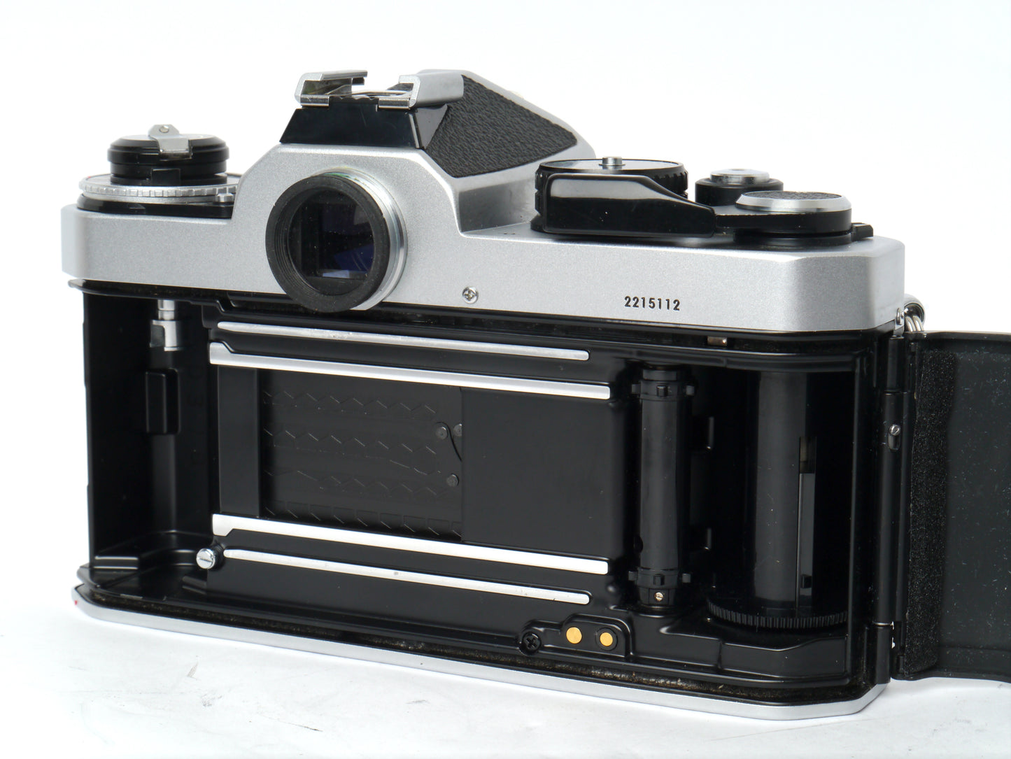 Nikon FE 2 Gehäuse chrom – sehr guter Zustand