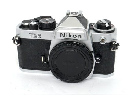 Nikon FE 2 Gehäuse chrom – sehr guter Zustand