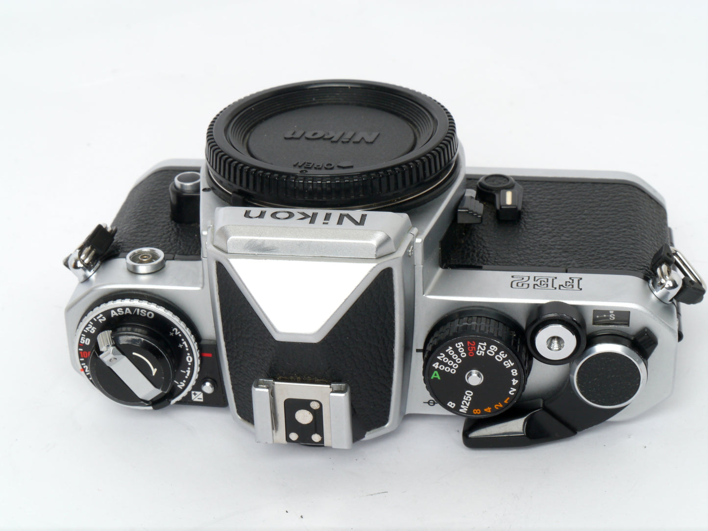 Nikon FE 2 Gehäuse chrom – sehr guter Zustand