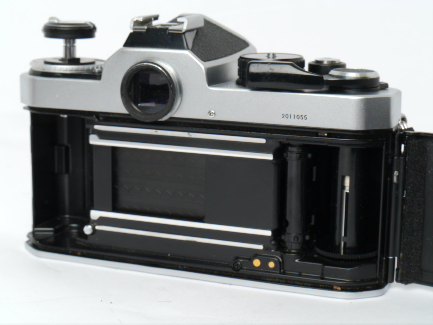 Nikon FE 2 Gehäuse chrom – sehr guter Zustand
