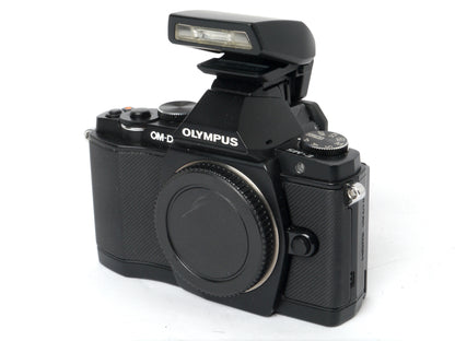 Olympus OM-D E-M5 Gehäuse schwarz – sehr guter Zustand