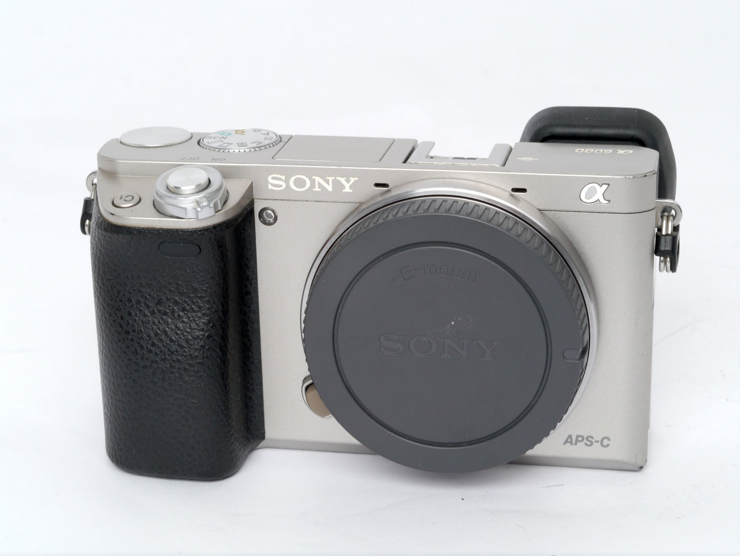 Sony Alpha 6000 silber Gehäuse – sehr guter Zustand