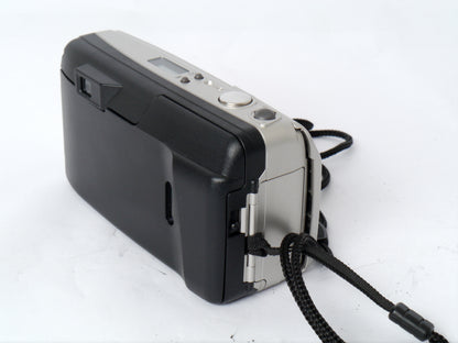 Olympus Superzoom 70 G silber Kompaktkamera