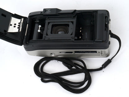 Olympus Superzoom 70 G silber Kompaktkamera