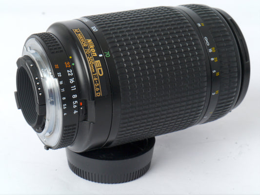 Nikon AF 4-5,6/ 70-300mm D, ED – sehr guter Zustand
