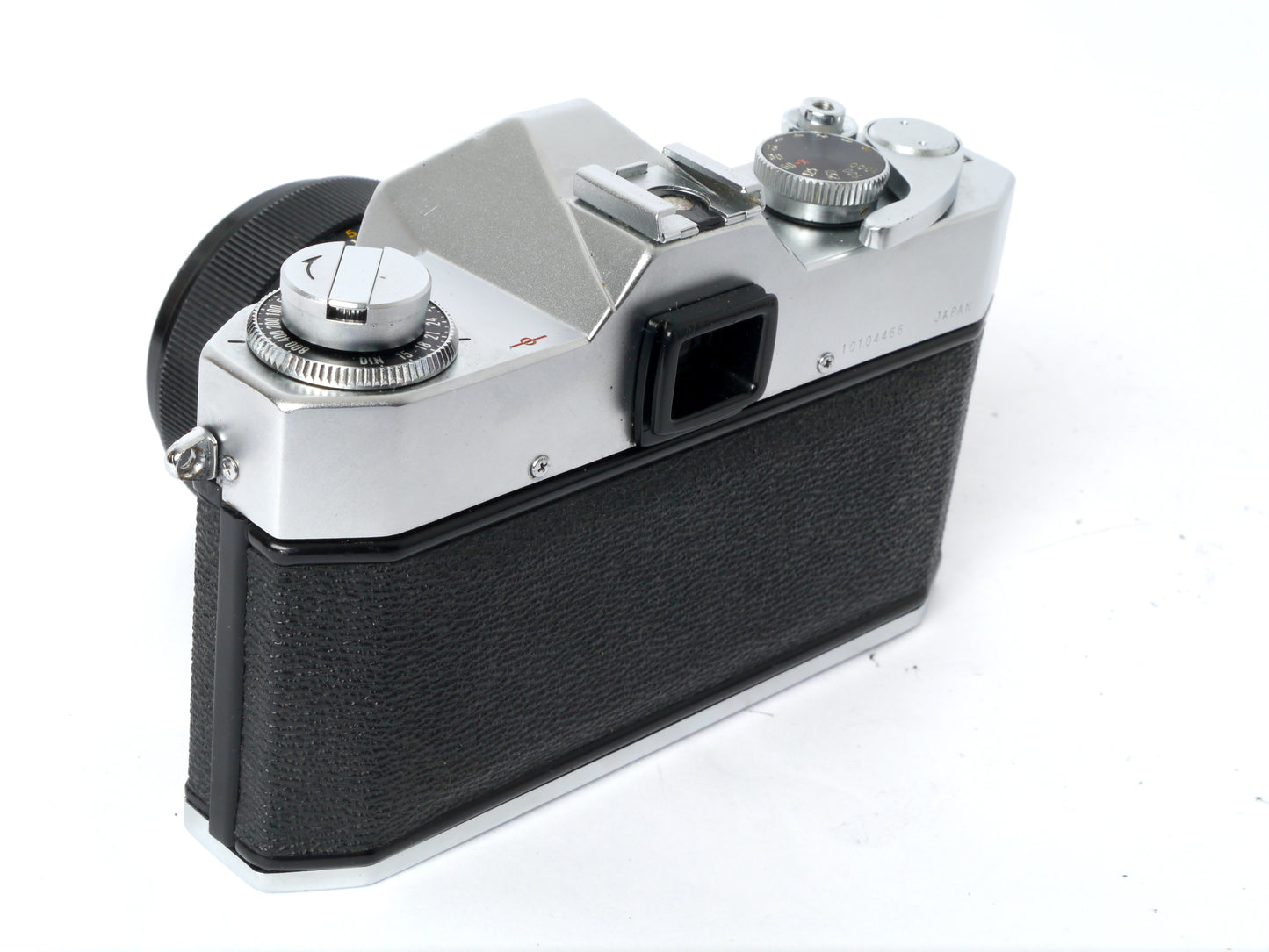 Yashica TL -Super Gehäuse mit Yashinon DX 1,7/ 50mm und Revuetron 34T Elektronenblitzgerät – guter Zustand