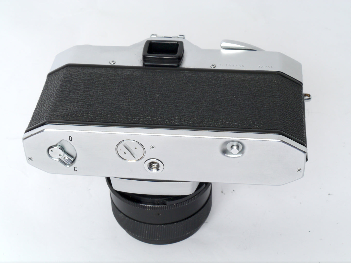 Yashica TL -Super Gehäuse mit Yashinon DX 1,7/ 50mm und Revuetron 34T Elektronenblitzgerät – guter Zustand