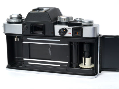 Minolta XE-1 Gehäuse chrom mit MD Rokkor 1,4/ 50mm – guter Zustand