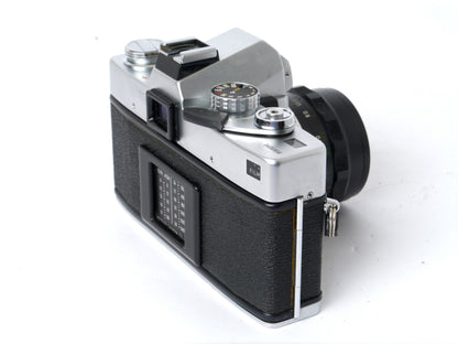Minolta SRT 303 b Gehäuse chrom mit MC Rokkor-PF 1,7/ 55mm – guter Zustand