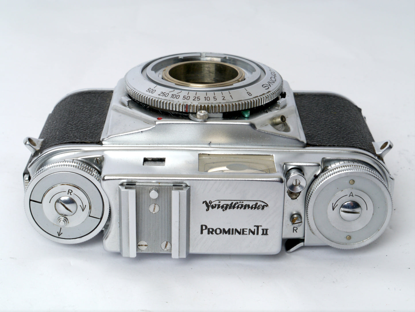 Voigtländer Prominent Gehäuse Art. 124/ mit Ultron 2/ 50mm, Telomar 5,5/ 100mm, Skoparon 3,5/ 35mm, Spiegelreflexeinheit mit 2 Sucherlupen – sehr gut