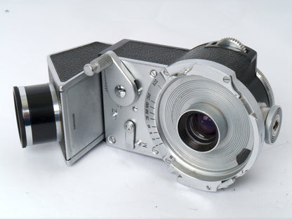Voigtländer Prominent Gehäuse Art. 124/ mit Ultron 2/ 50mm, Telomar 5,5/ 100mm, Skoparon 3,5/ 35mm, Spiegelreflexeinheit mit 2 Sucherlupen – sehr gut
