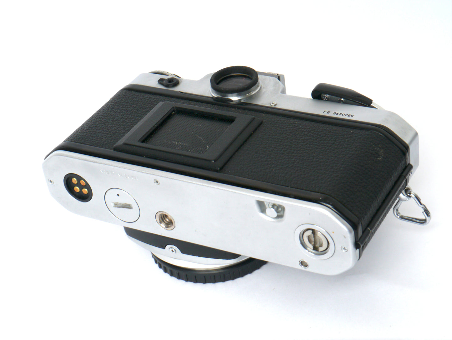 Nikon FE Gehäuse silber mit MD-12 Motorwinder – guter Zustand