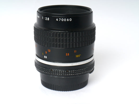 Nikon Micro-Nikkor 2,8/55mm – gut