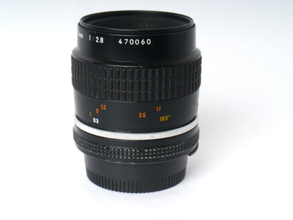 Nikon Micro-NIKKOR 2,8/55mm – gut
