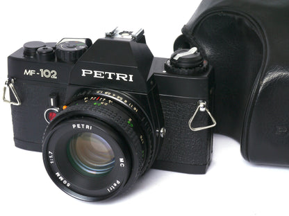 Petri MF-102 mit Petri MF 1,7/50mm MC – sehr gut