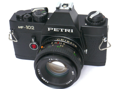 Petri MF-102 mit Petri MF 1,7/50mm MC – sehr gut