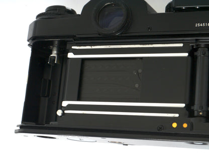 Nikon FE 2 Silber Gehäuse – sehr gut
