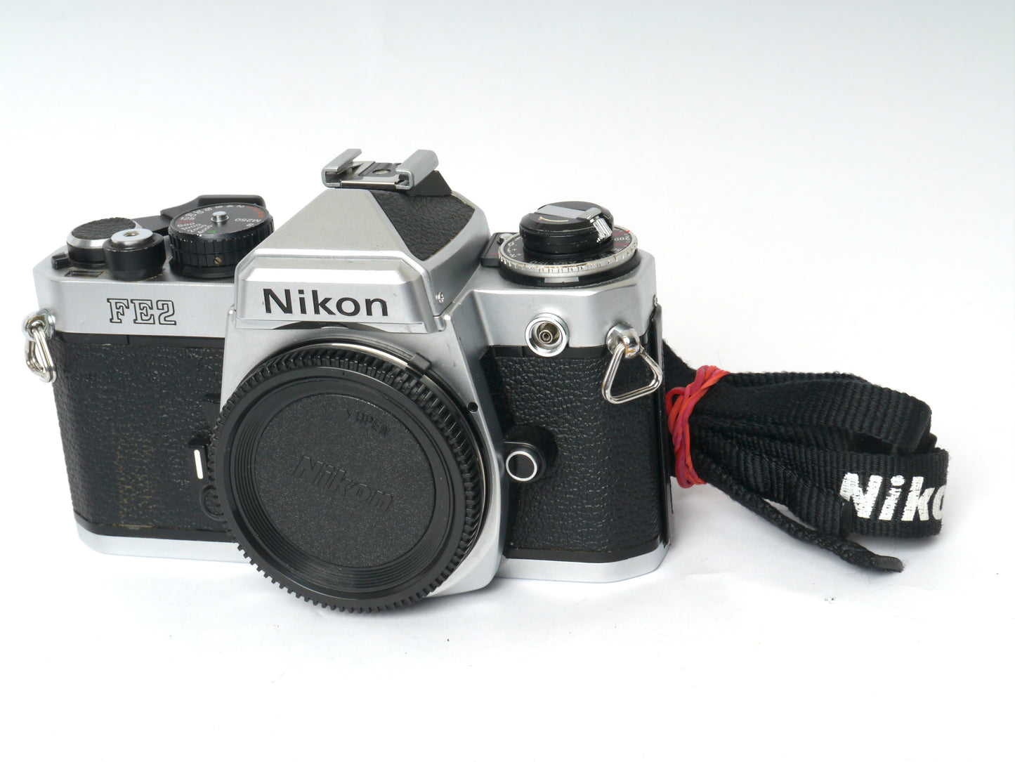 Nikon FE 2 Silber Gehäuse – sehr gut
