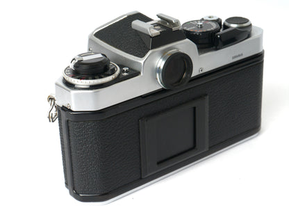 Nikon FE 2 Silber Gehäuse – sehr gut