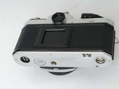 Nikon FE 2 Silber Gehäuse – sehr gut