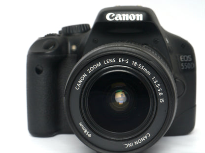 Canon EOS 550D Gehäuse mit EF-S 3,5-5,6/18-55mm IS – sehr gut
